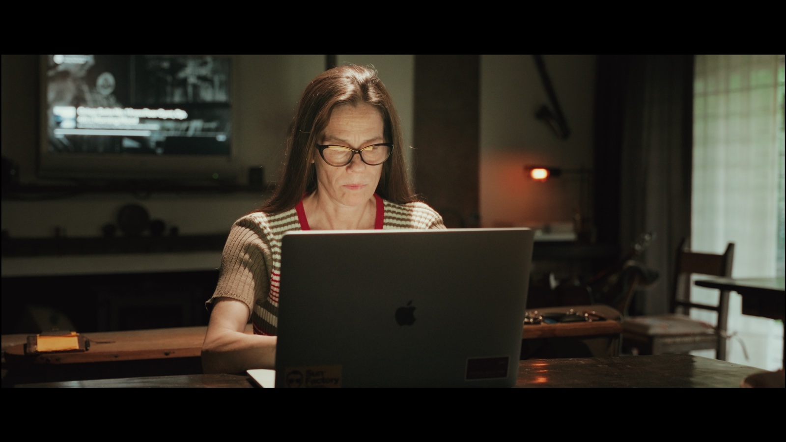 Bestefar — Karen investigando